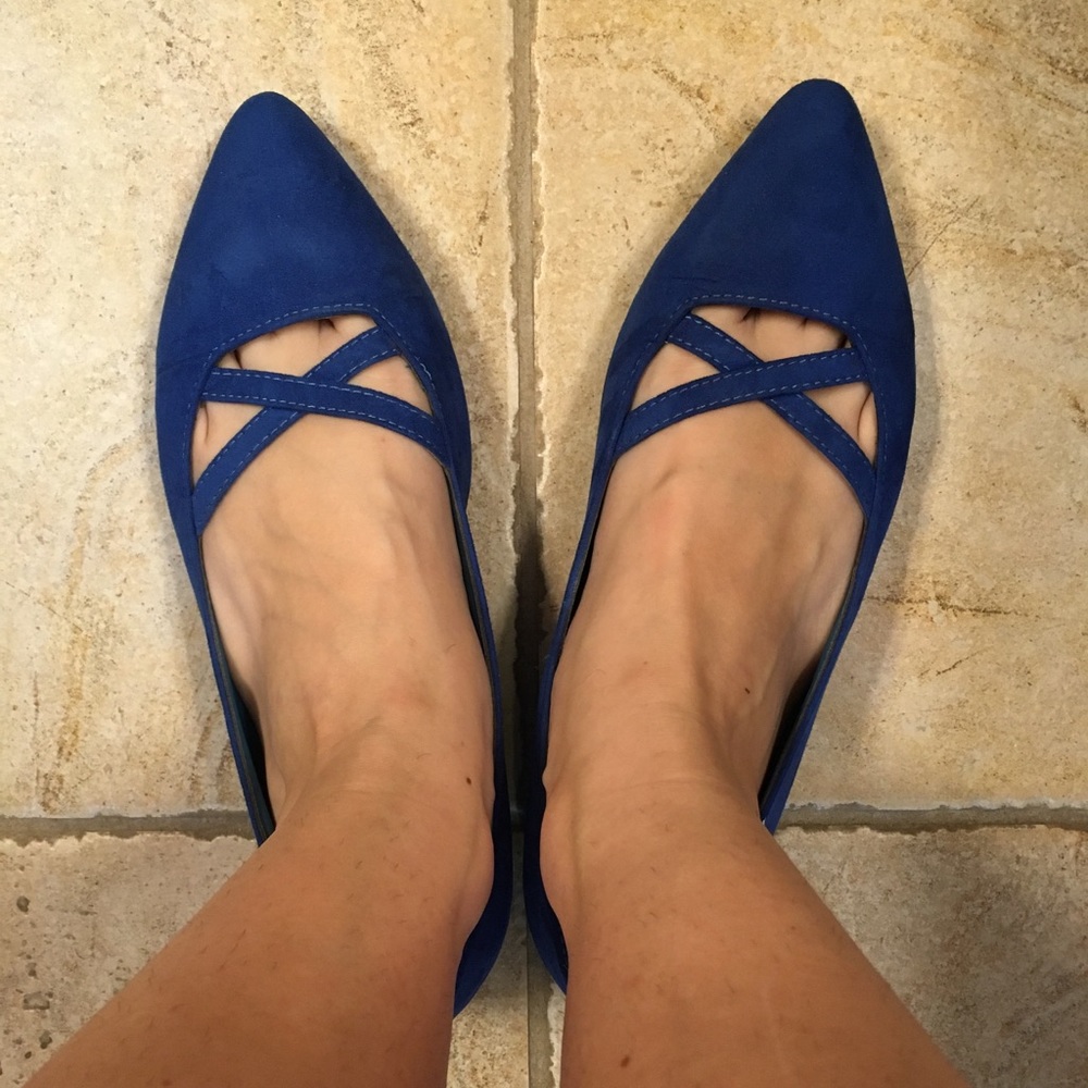 Style Pointers Flat in Cobalt